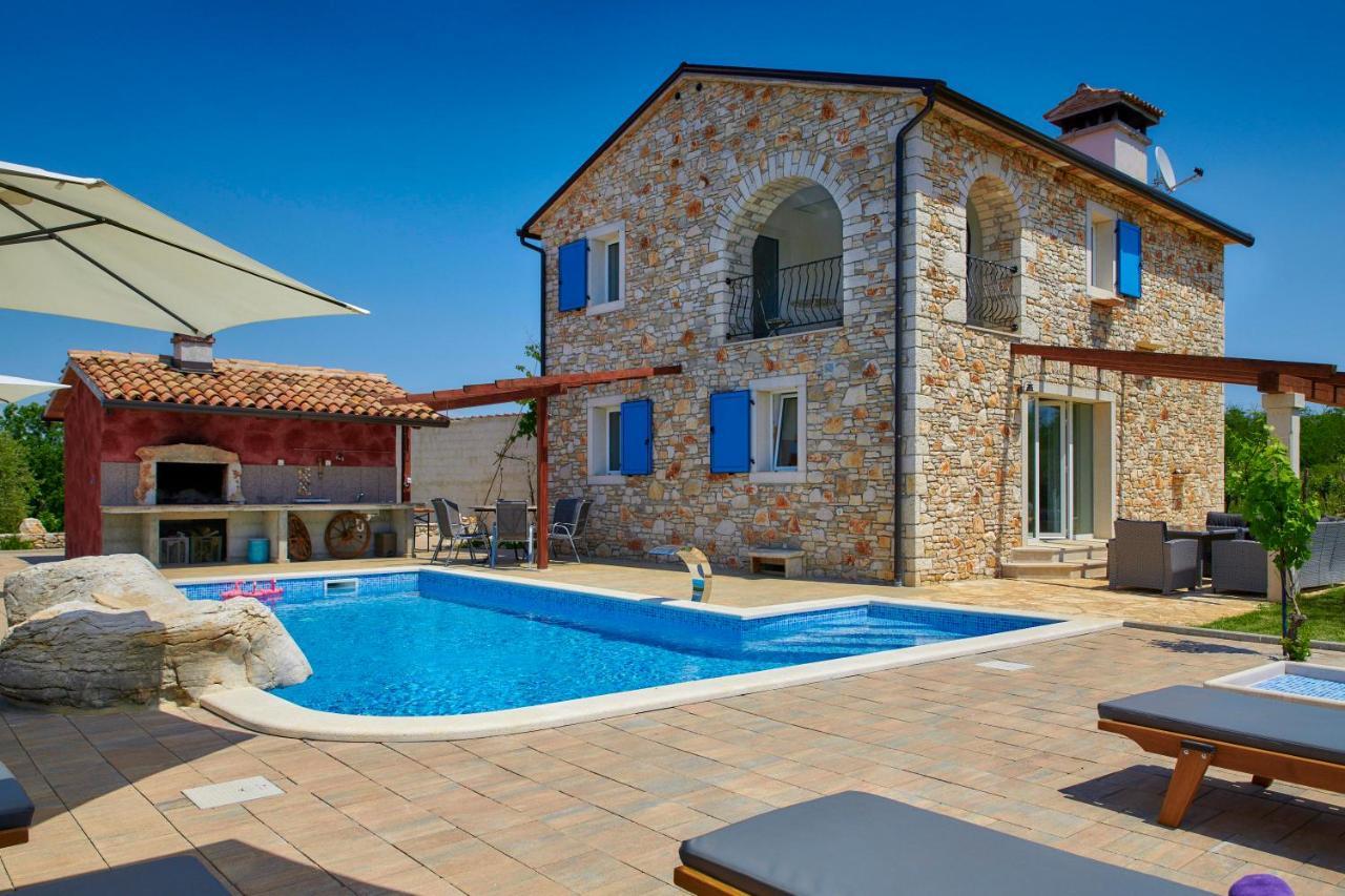 Relax House Surrounded By Olives And Vineyard Villa Stifanici Luaran gambar